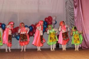 Детский танцевальный коллектив Сувенир танец Неваляшки
